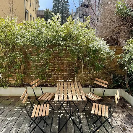 Newly Renovated Next To With Private Terrace Апартаменти Цюрих