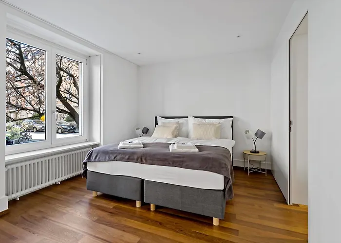 Newly Renovated Next To With Private Terrace Apartmán Curych