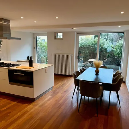 شقة Newly Renovated Next To With Private Terrace