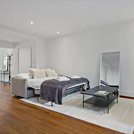 Newly Renovated Next To With Private Terrace *