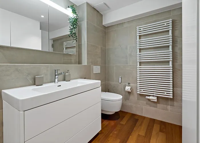 Apartman Newly Renovated Next To With Private Terrace